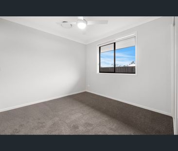 57 Hillgate Drive, Thornton, NSW 2322 - Photo 2