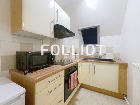 Charmant f1 meublé, rive droite, en résidence sécurisée - Photo 3