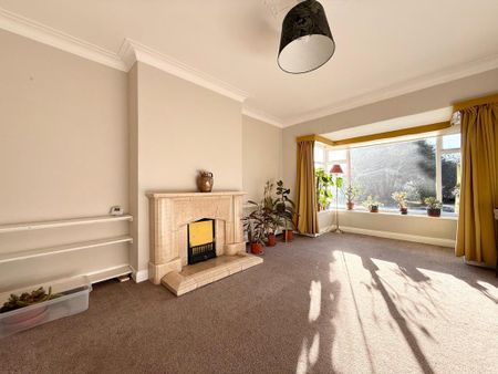 3 bedroom semi-detached house to rent - Photo 2