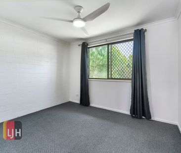 NEAT TWO BEDROOM UNIT NEAR THE WATER! - Photo 1