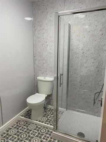 1 bedroom property to rent - Photo 5