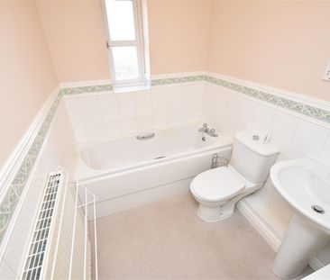 Ladybower Close, Upton - Photo 5