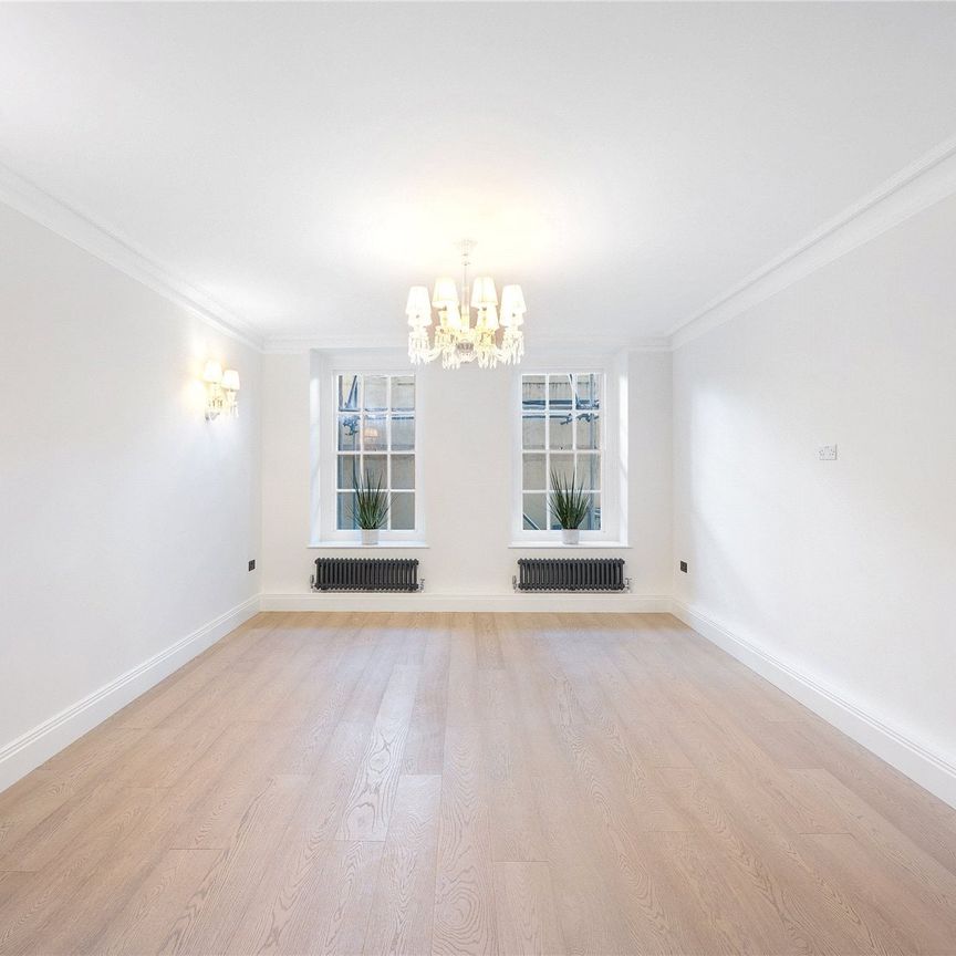 Warwick Gardens, London, W14 flat to rent - Photo 1
