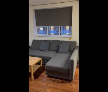 Studio Flat, Faversham House, NW1 - Photo 1