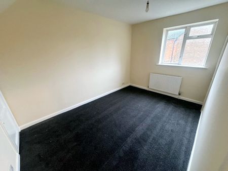 St. Denys Road, Southampton - Photo 2