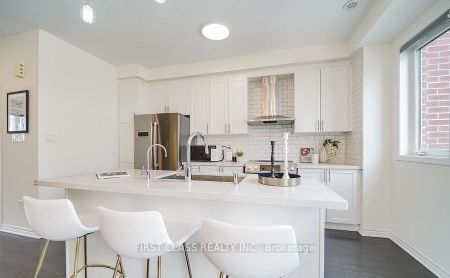 For Lease - 30 George Patton Avenue, Markham, Ontario - Photo 4