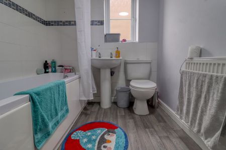 Bedford Way, Scunthorpe - Photo 4