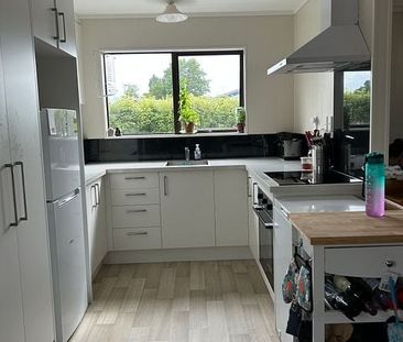 Cosy 3BR Home in Pukete - Photo 4