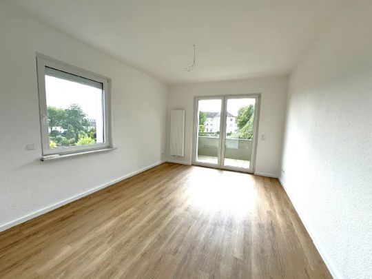 Modernisierte 3-Raum-Wohnung in Holsterhausen, Nähe Landgericht! - Photo 1