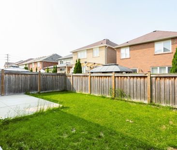 For Lease - 261 Gleave ( Upper Level) Terrace, Milton, Ontario - Photo 1