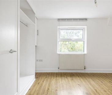 2 bedroom penthouse to rent - Photo 1