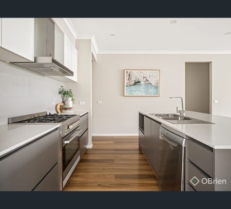 8 Sustain Circuit, Lyndhurst, Vic 3975 - Photo 3