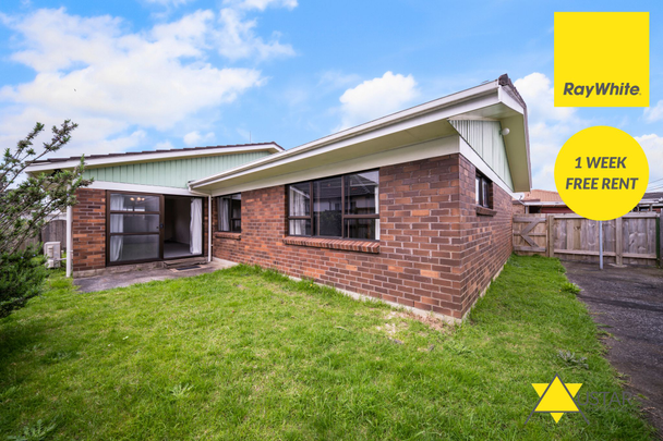 Beautiful Family Home in Blockhouse Bay - Photo 1