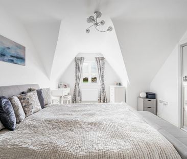 4 bedroom semi-detached house to rent - Photo 6