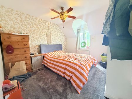 3 bedroom semi-detached house to rent - Photo 4