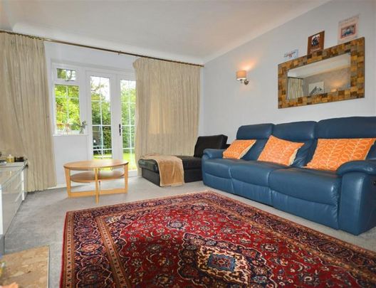 4 Bedroom Semi Detached To Let - Photo 1