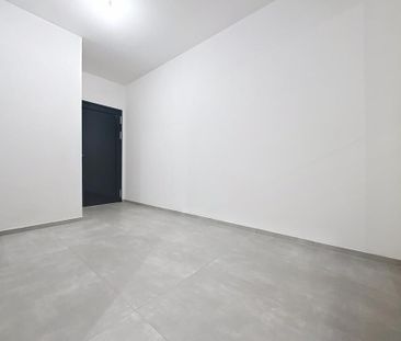 FLAMBANT NEUVE UNE MAGNIFIQUE VILLA 5.5 PIECES MODERNE DE 200 M2 AV... - Foto 3