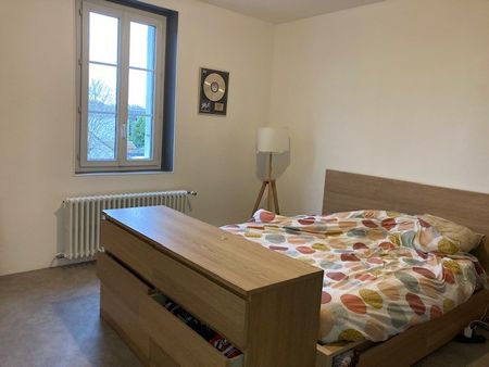 Location maison 4 pièces 79.98 m2 à La Ville-aux-Dames - Photo 2