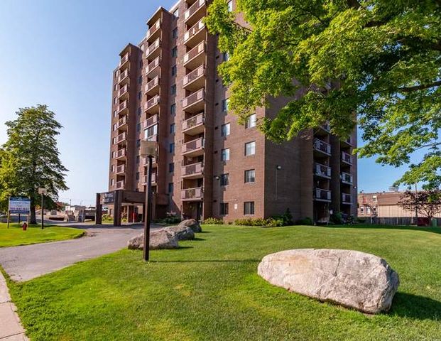 Campbell Place Apartments - ALL INCLUSIVE | 275 Albert St E, Sault Ste. Marie - Photo 1