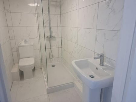 8 bedroom house to rent - Photo 5