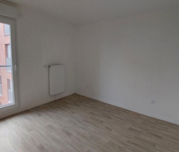 location Appartement T2 DE 41.72m² À NOISY LE SEC - Photo 6