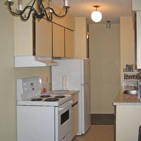 1BR BALCONY APARTMENT, North Vancouver, BC - Photo 1