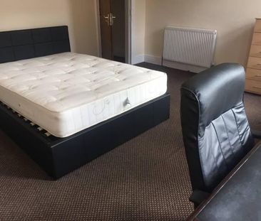 4 bedroom house share to rent - Photo 3