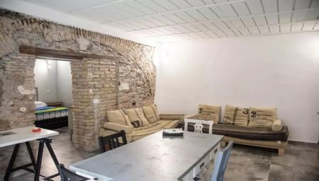 Via Fossato di Vico, Rome, Lazio 00100 - Photo 4