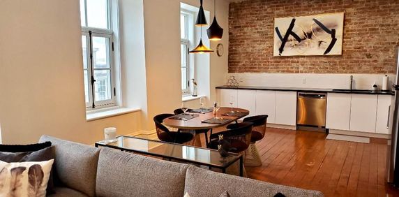 Appartement spacieux 2 chambres dans le Vieux-Montréal - Photo 2