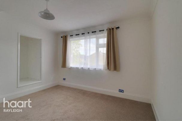 5 bedroom end of terrace house to rent - Photo 1