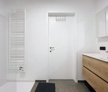 Half-open nieuwbouwwoning met terras, carport en 3 slaapkamers in S... - Foto 4