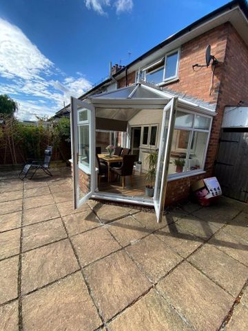 2 bedroom terraced house to rent - Photo 3