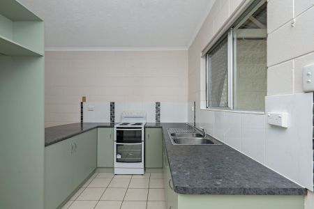 5/62 Alexandra Street, 4810, North Ward Qld - Photo 4