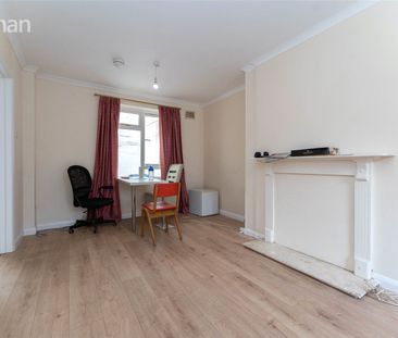 4 bedroom semi-detached house to rent - Photo 3