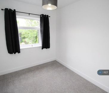 4 bedroom terraced house to rent - Photo 2