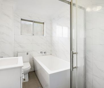 2 Bedroom Unit Near Parramatta CBD - Photo 3