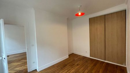 Location Appartement 5 pièces 107m² PARIS 8ème - Photo 3