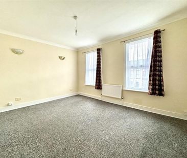 2 bedroom property to rent - Photo 1