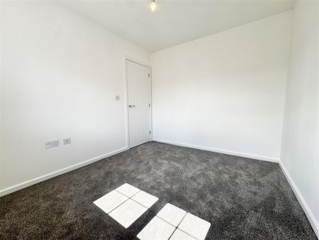 3 Bedroom House To Rent - Photo 2