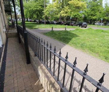 The Green Brentwood, Property for rent - Photo 3