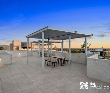 Sleek & Modern Living |100m from Train Station - Photo 5