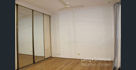 Large Family Home - Photo 4