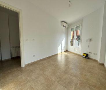 Apartamento de alquiler en Calle San Sebastian, Parque Europa - Los... - Photo 2