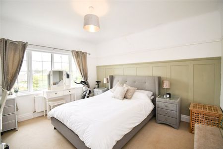 Irby Road, CH61 6XG, Heswall - Photo 4