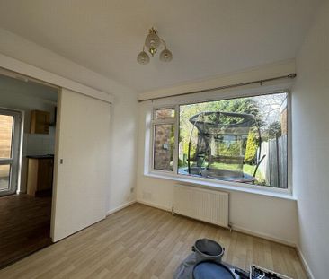 3 bedroom semi-detached house to rent - Photo 5