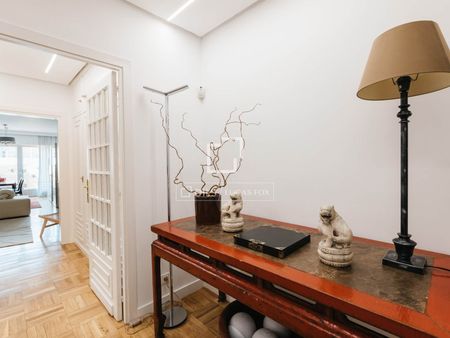 Excellent 4 Bedroom apartment for rent in Recoletos, Madrid - Photo 4