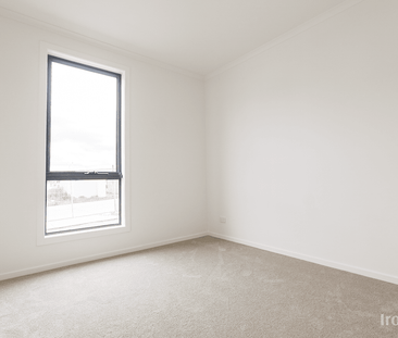 Brand New Townhome in Prime Wollert Location - Photo 4