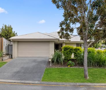 Spacious Family Living in the Heart of Upper Coomera - 4-Bedroom Home with Modern Comforts. - Photo 3