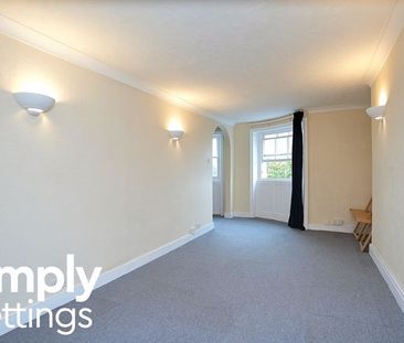 1 Bed property for rent - Photo 2