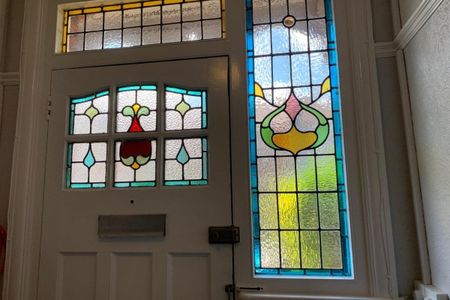 Vicarage Road, WATFORD - Photo 3